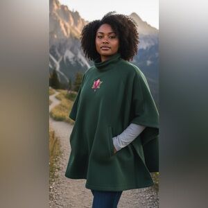 New-emerald green 
Graphic spiritual mystical 
native American Signs
Warm Pancho